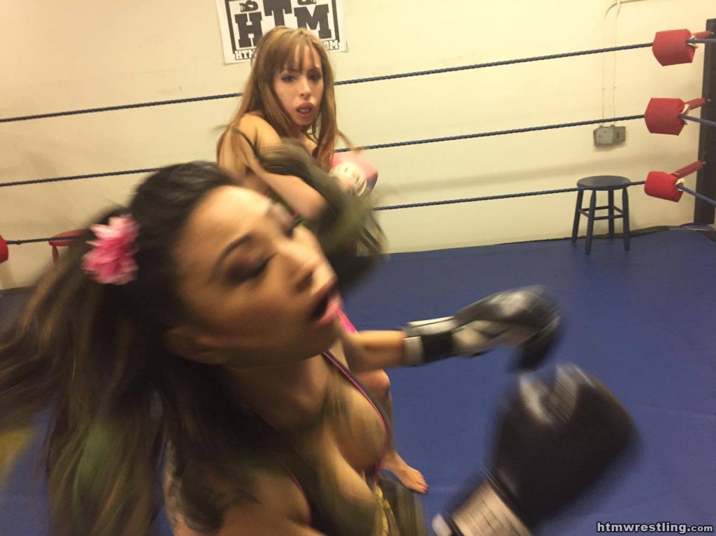 Nicole vs Lucy Boxing